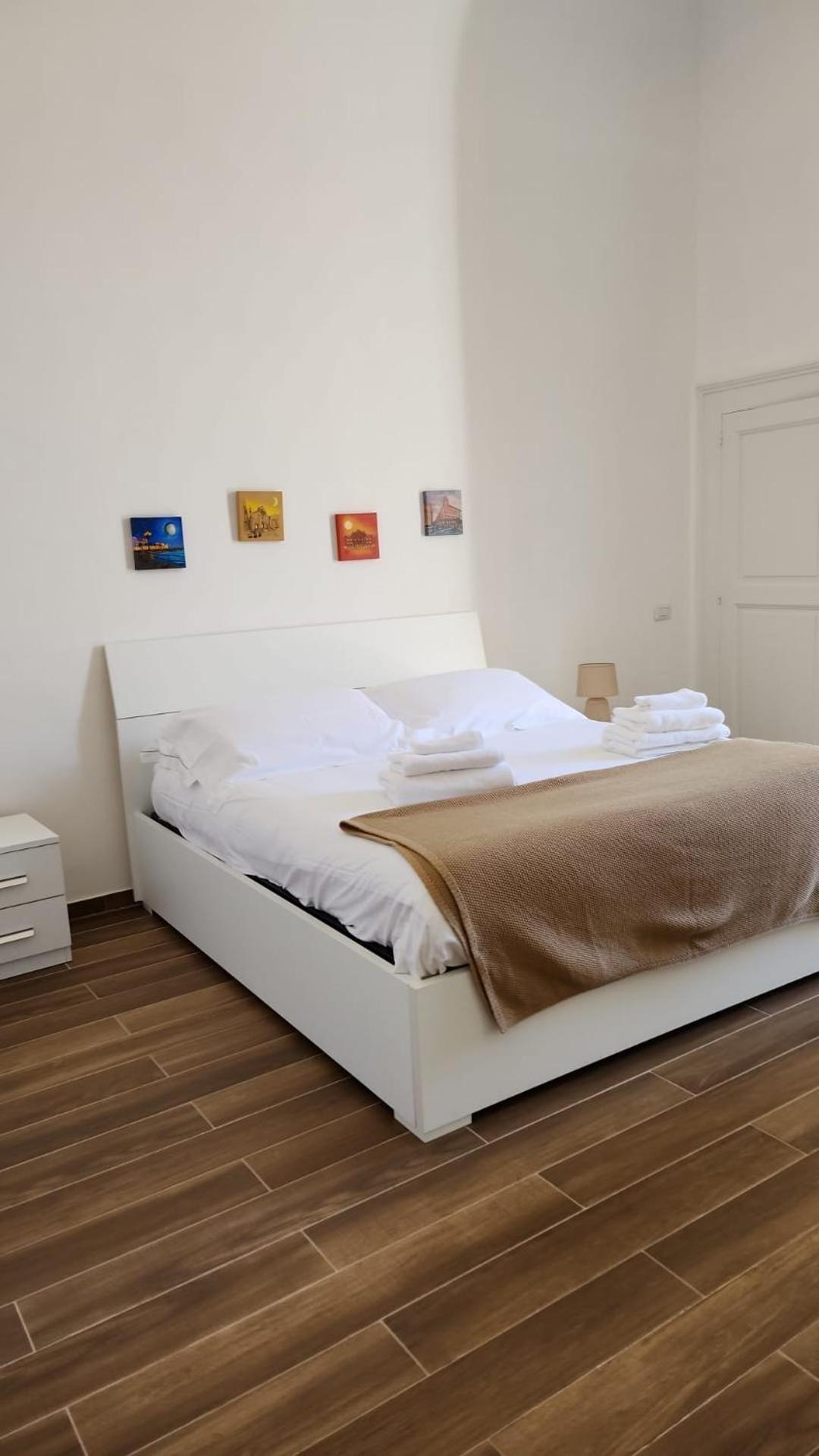 Palazzo Manzoni Apartments Bari Buitenkant foto