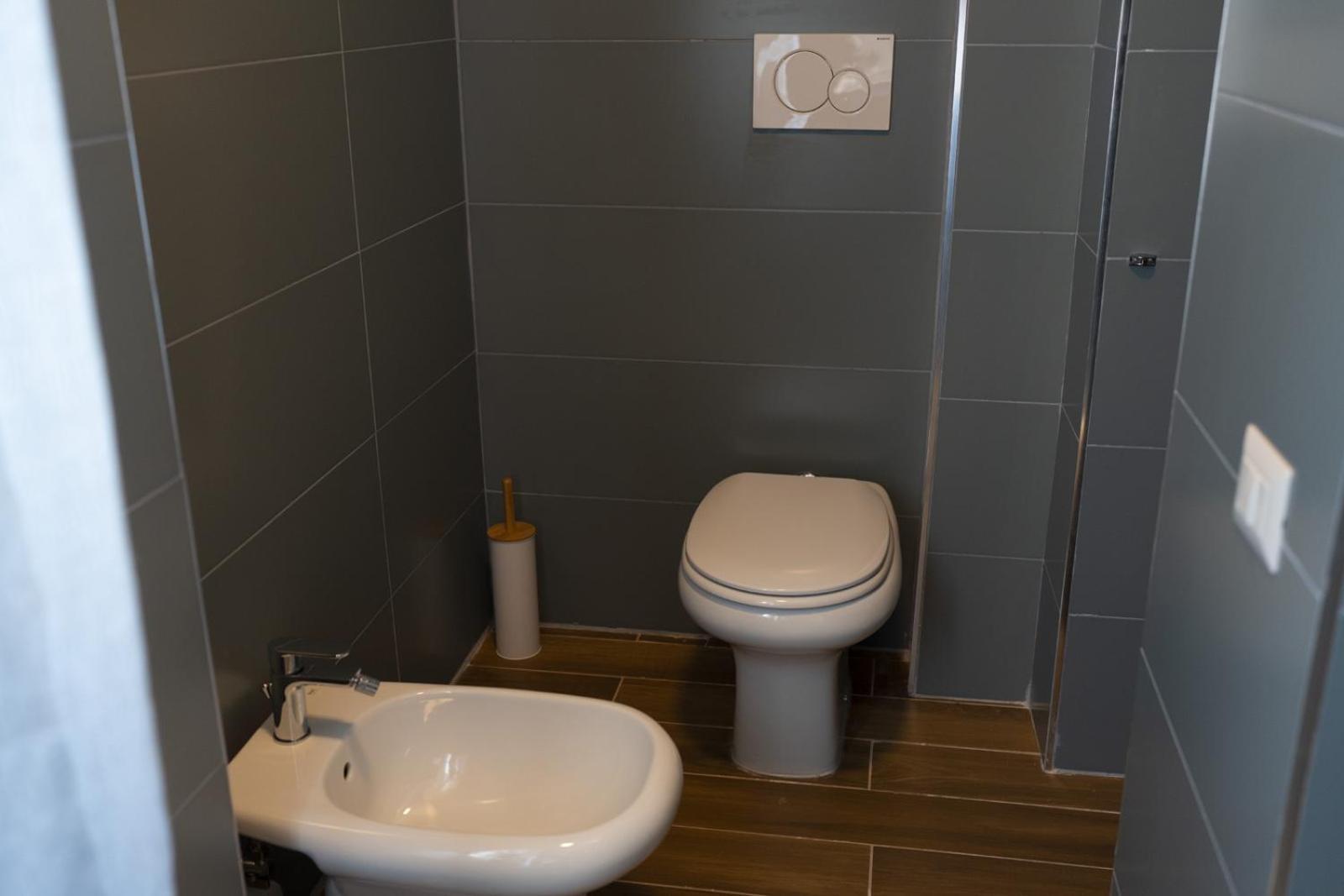 Palazzo Manzoni Apartments Bari Kamer foto